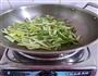 芹菜红椒炒肉片的做法图解5