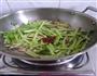 芹菜红椒炒肉片的做法图解6