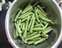 芝麻酱豆角的做法图解1
