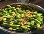 豆角炒鸡蛋的做法图解1