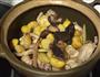 喷喷香杂鸡煲的做法图解5