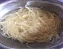 香煎土豆丝的做法图解1