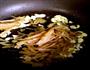 榨菜肉丝炒扁豆的做法图解4