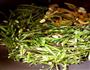 榨菜肉丝炒扁豆的做法图解5