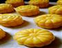 半岛招牌奶黄月饼的做法图解9