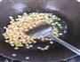 玉米炒鸡丁的做法图解9