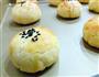 奶香蛋黄酥的做法图解11