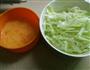 包菜饼的做法图解1