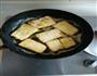 小葱煎豆腐的做法图解2