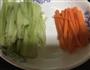 彩丝卷的做法图解2