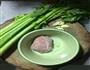 芹菜肉丝的做法图解1