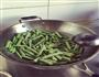 蚝油豆角的做法图解2