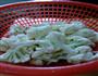 家常干锅花菜的做法图解1