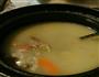 红萝卜瘦肉鲫鱼汤的做法图解6