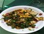 荷包蛋炒肉的做法图解1